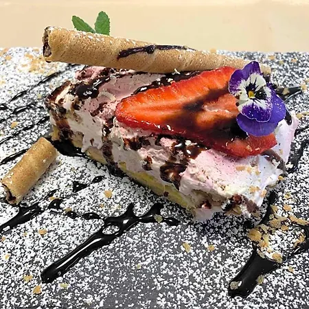 Restaurante Dom Dinis Bed and Breakfast 4*