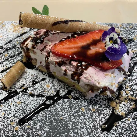 Restaurante Dom Dinis 住宿加早餐酒店 波亚里什新镇